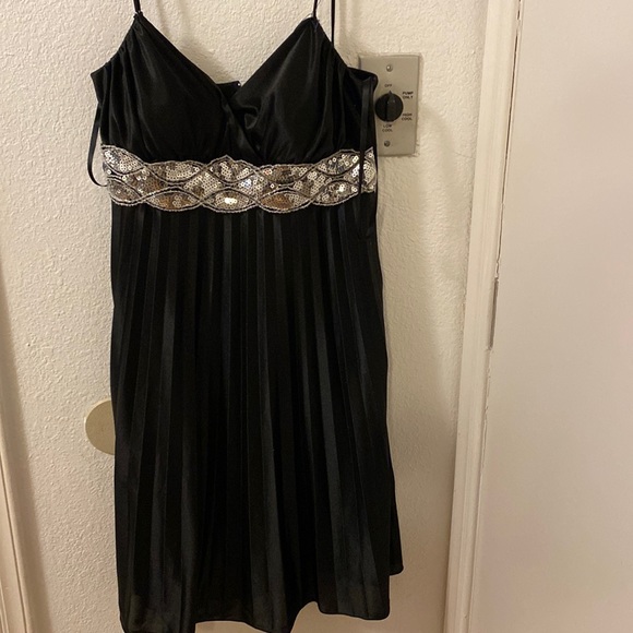 Black Prom Dress - Picture 1 of 2